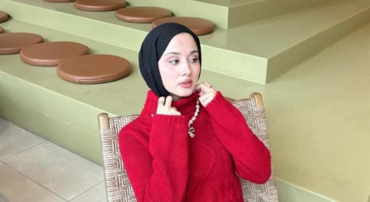Farklı Olduğunu Her Pozisyonda Göstermek İsteyen Mahmutlar Travesti Nilay