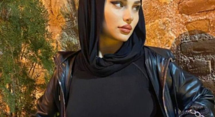 Tatlı ve Zarif Bayan Otelde Görüşen Mahmutlar Travesti Mine